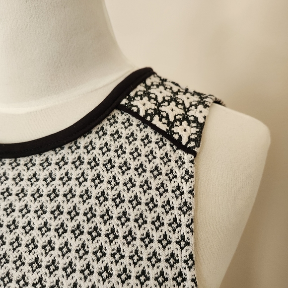 NWT LOFT KNIT DRESS - Picture 6 of 7